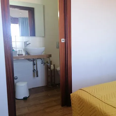 Guia בית הארחה *